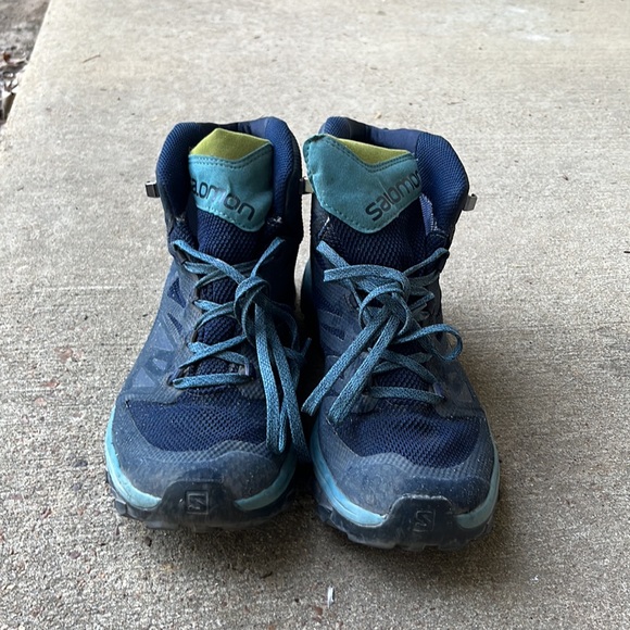 Salomon Outline Goretex Hiking Boots - Picture 2 of 5